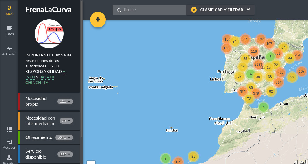 Captura del mapa de Frena La Curva, donde se ve el mapa con clusters de puntos y un menú a la izquierda con las tipologías.